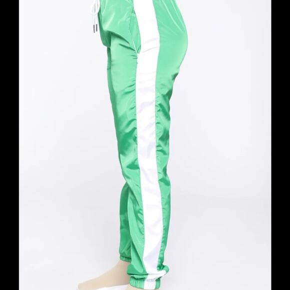 Fashion Nova joggers - Picture 4 of 4